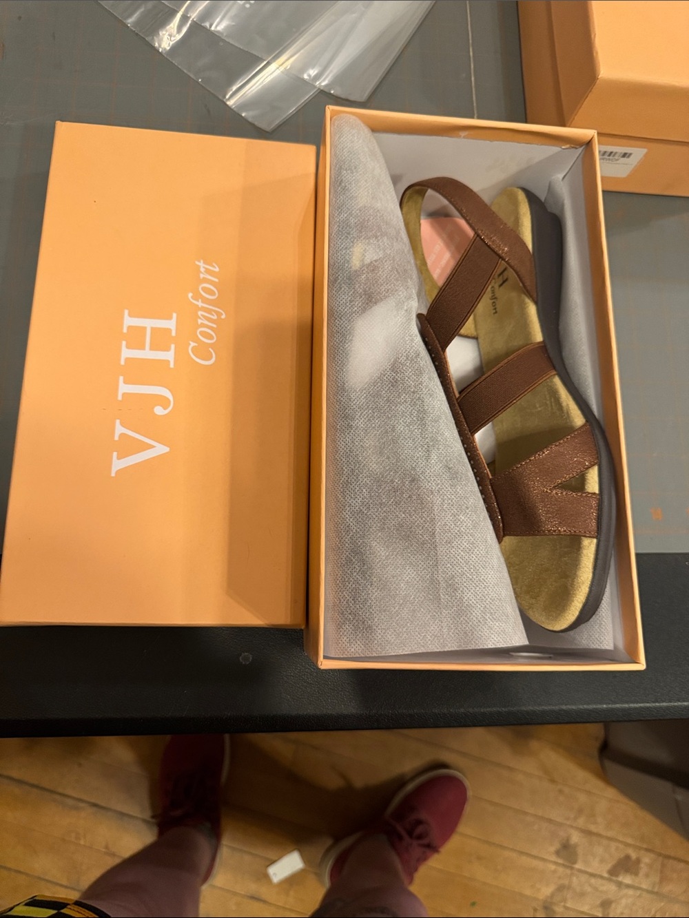 VJH Confort Women's Bronze Brown Elastic Strap Slide Sandals